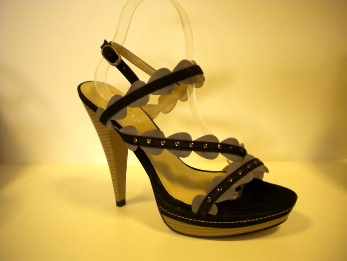 6489 Negro
