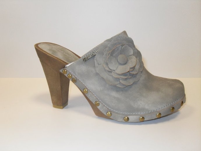 1518 Gris