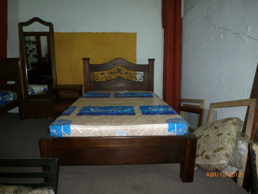 Combo Cama rustica con forja + Colchon ortopedico