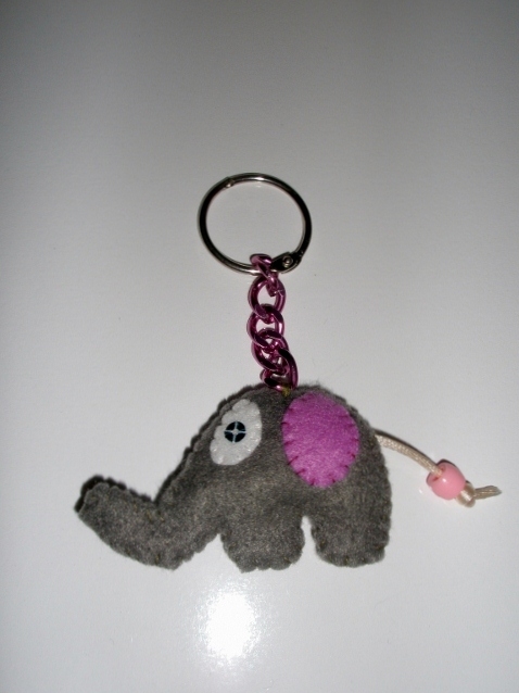 Elefante gris.