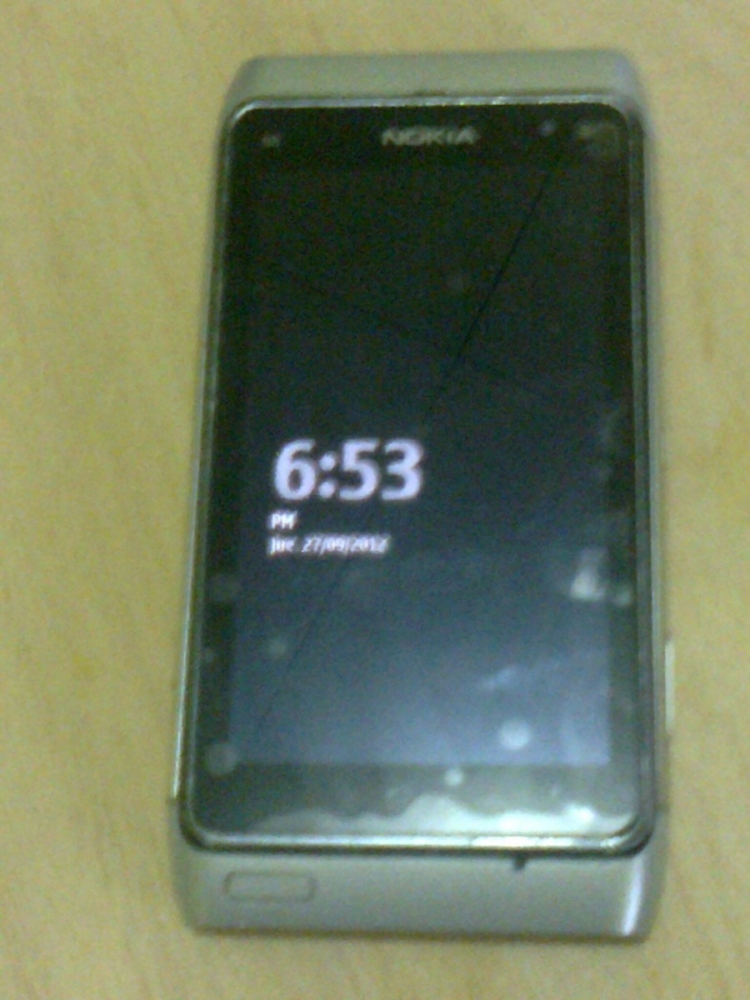 Nokia N8