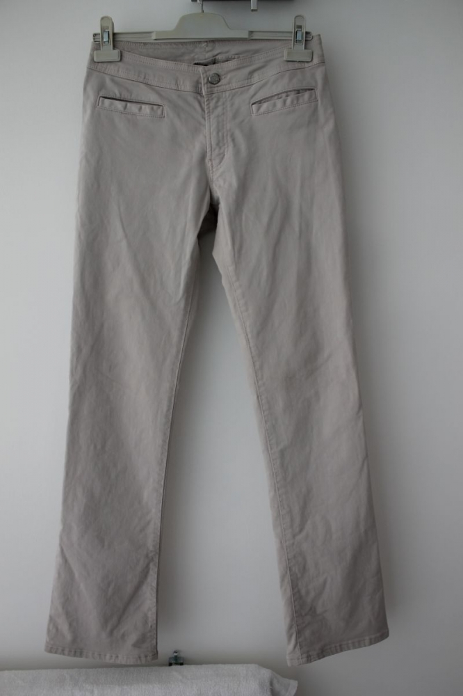 Pantalón gris claro