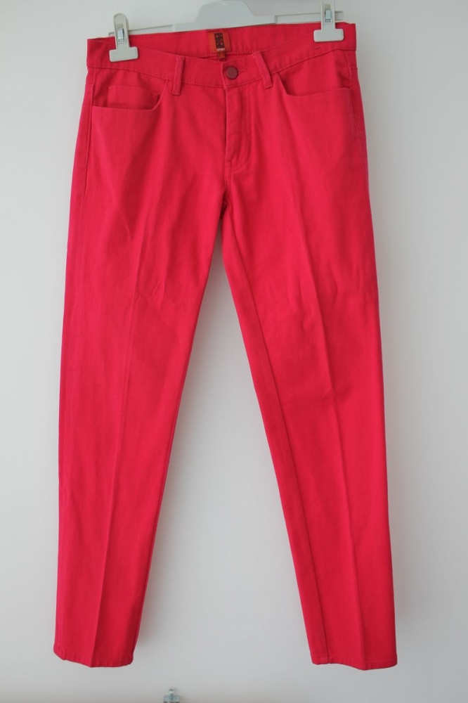 Pantalón rosa fuerte
