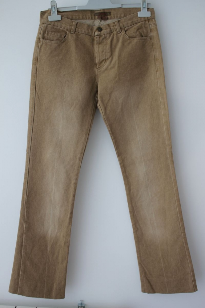 Pantalón camel Zara