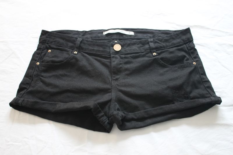 Pantalón corto negro