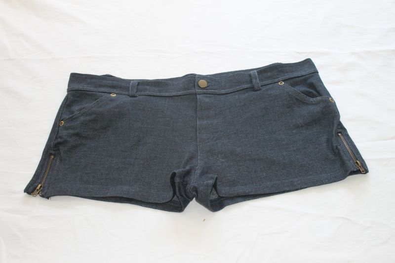 Pantalón corto azúl 3