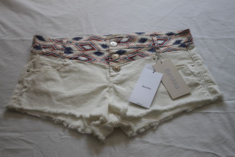 Pantalón corto blanco 3