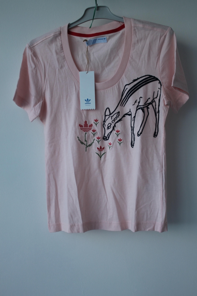Camiseta rosa de adidas