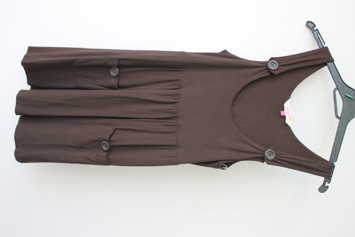 Vestido marrón con bolsillos