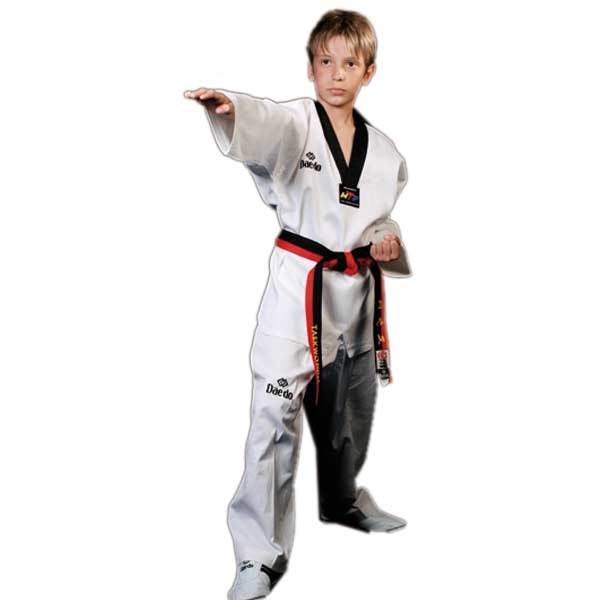 DAEDO1021-Dobok bordado,cuello negro.