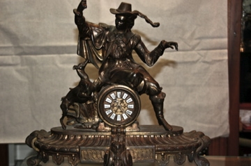 Reloj Bronce figurativo