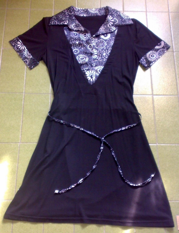 vestido negro con camisa de saten incorporada